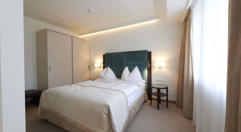 Starlight Renngasse Aparthotel 4*