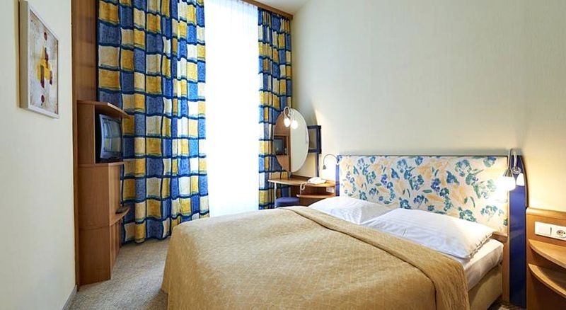 Starlight Renngasse 4*