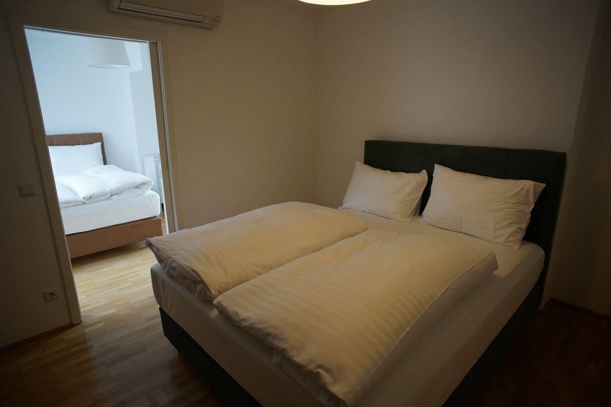 Starlight Renngasse 4*