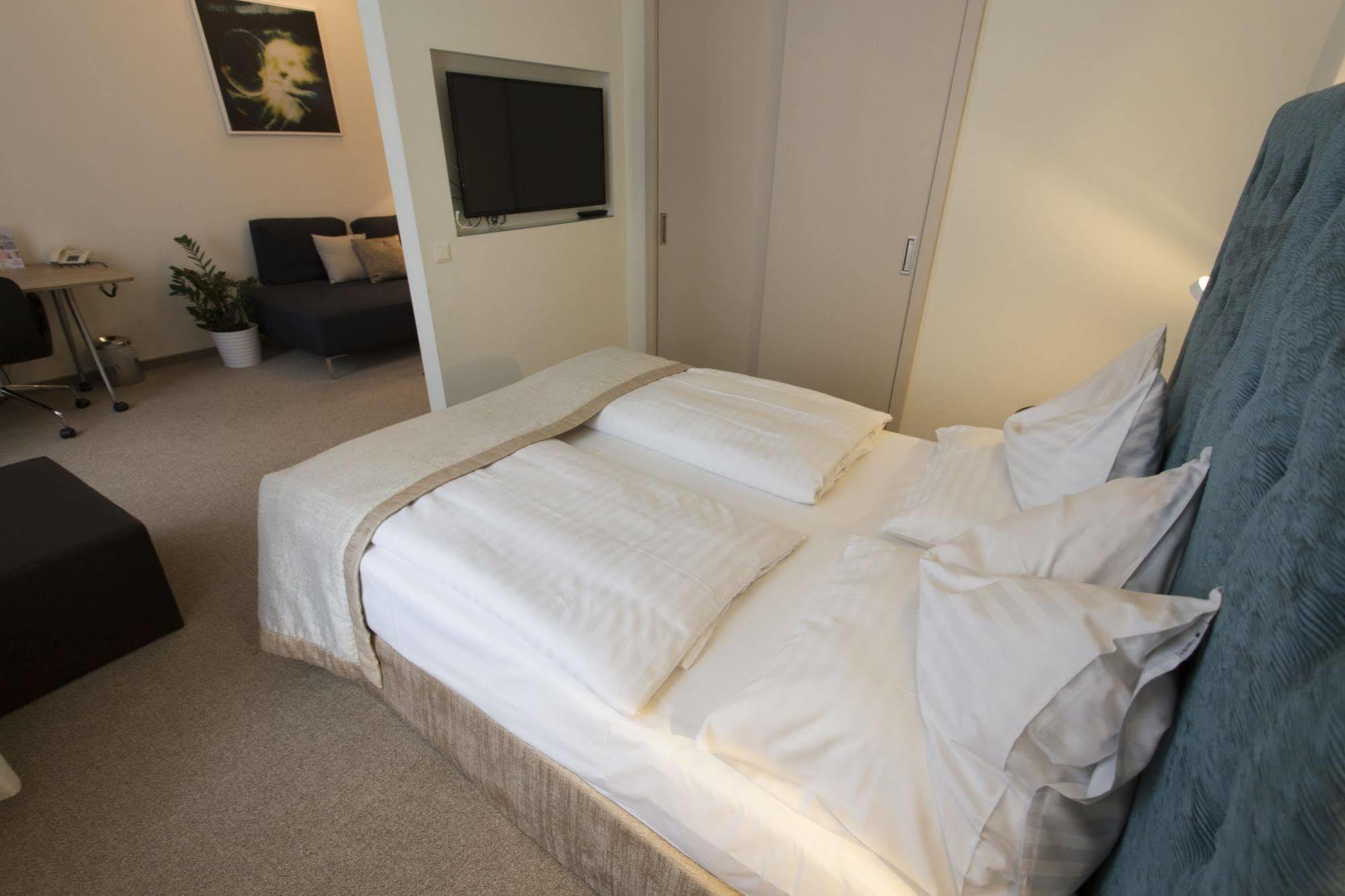 Aparthotel Starlight Renngasse 4*