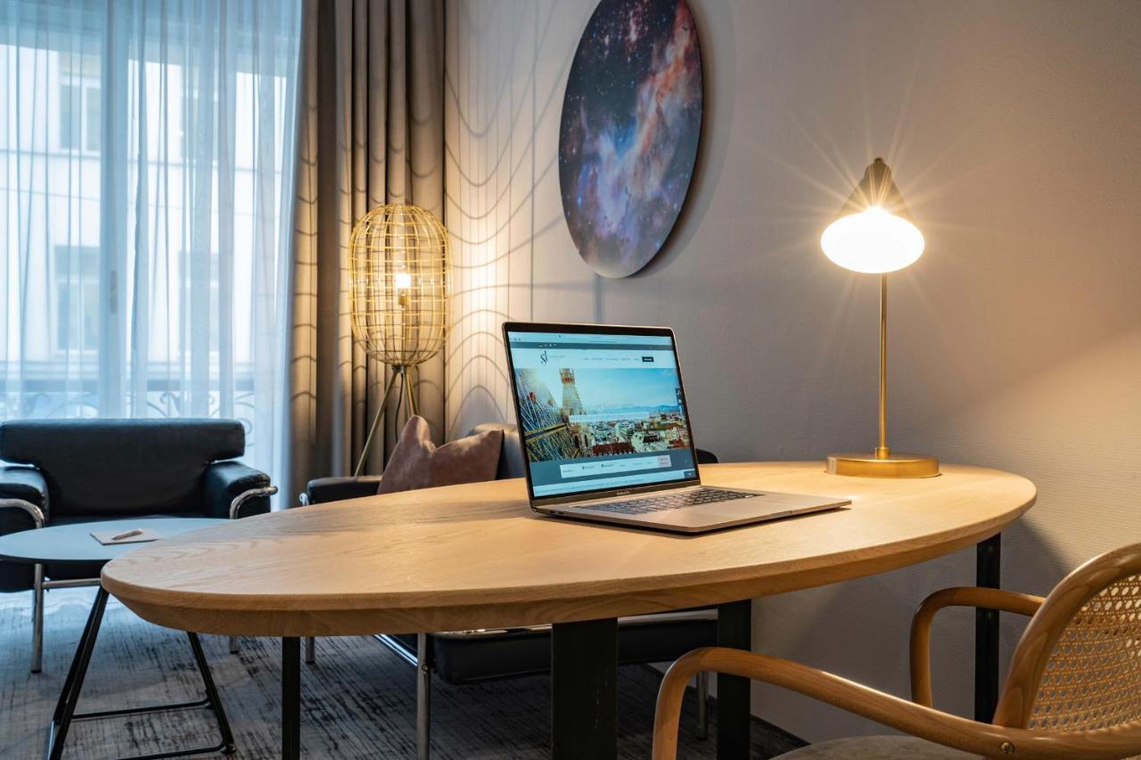Starlight Renngasse Aparthotel 4*